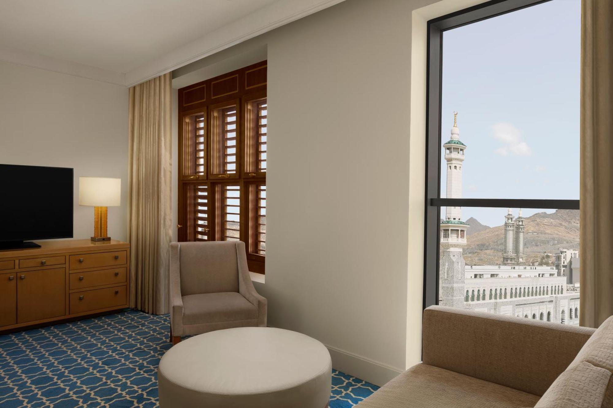 Hilton Hotel & Convention Jabal Omar Makkah Mecca Exterior foto A view of the Sana'a skyline from a guest room at the Ritz-Carlton Riyadh