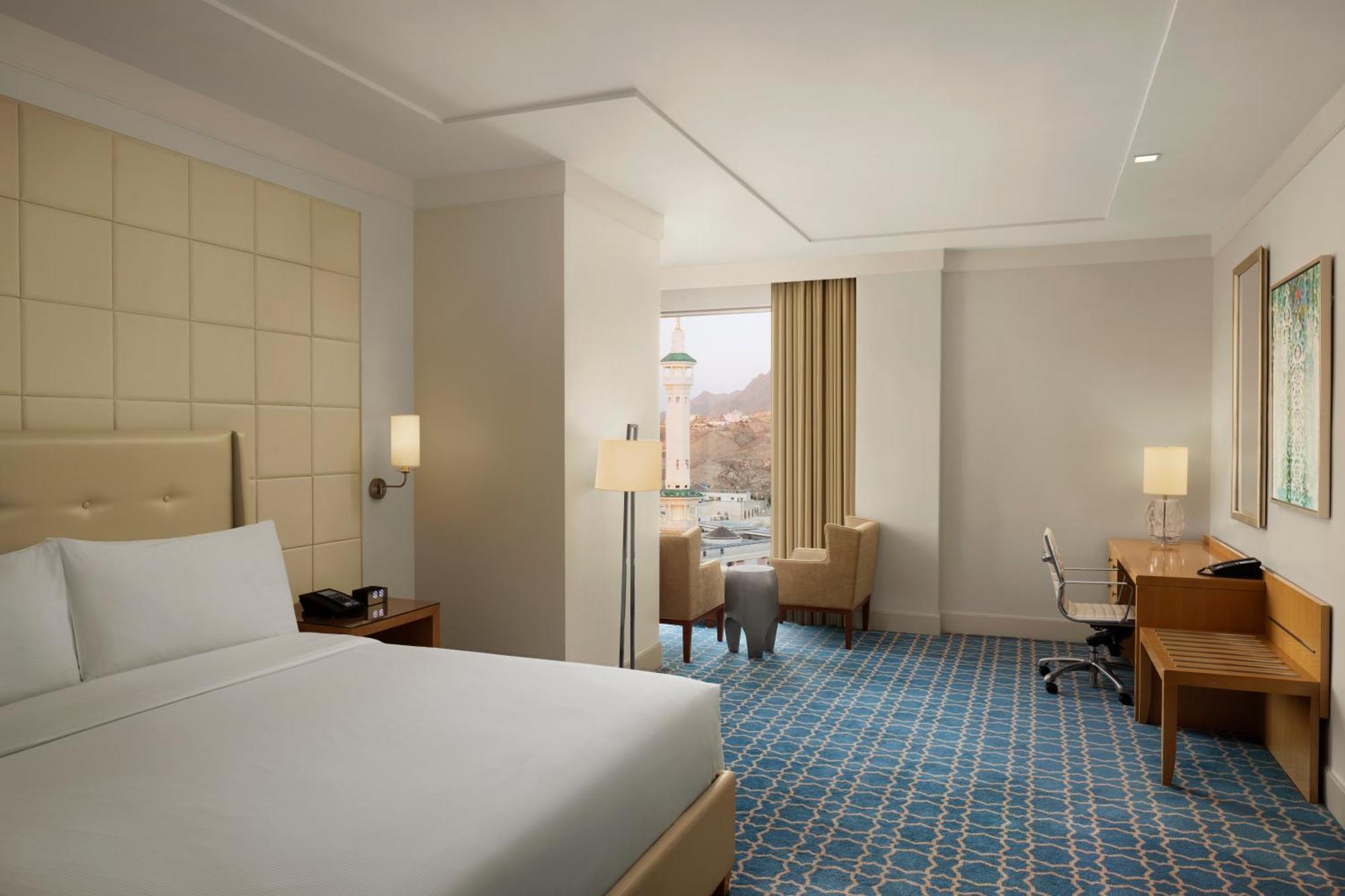 Hilton Hotel & Convention Jabal Omar Makkah Mecca Exterior foto A guest room at the hotel